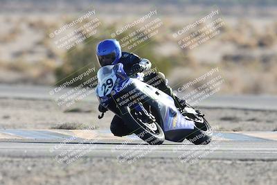 media/Dec-07-2025-CVMA (Sun) [[3e7d2de5dc]]/Race 12- Formula 40 MW and LW/